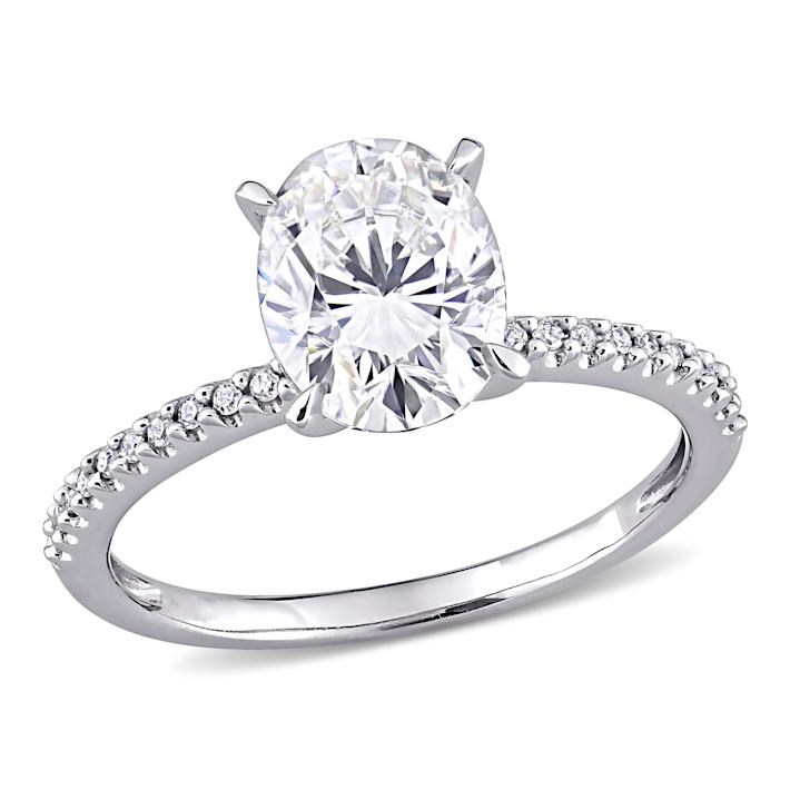お気に入り Created DEW CT 2 Moissanite Diamond TW CT 1/10 and ダーツ