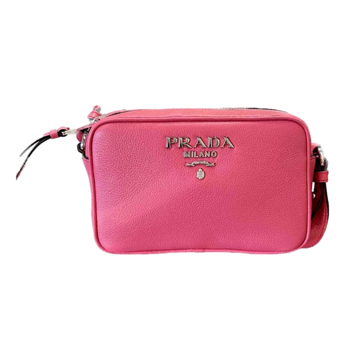 【名入れ無料】 Prada Vitello Phenix Pink Leather Silver Logo Small Camera ウエストポーチ