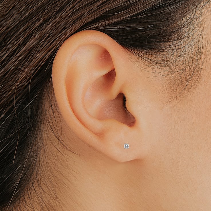 1/2 Carat TW Round Diamond Stud Earrings in 14K White Gold Setting