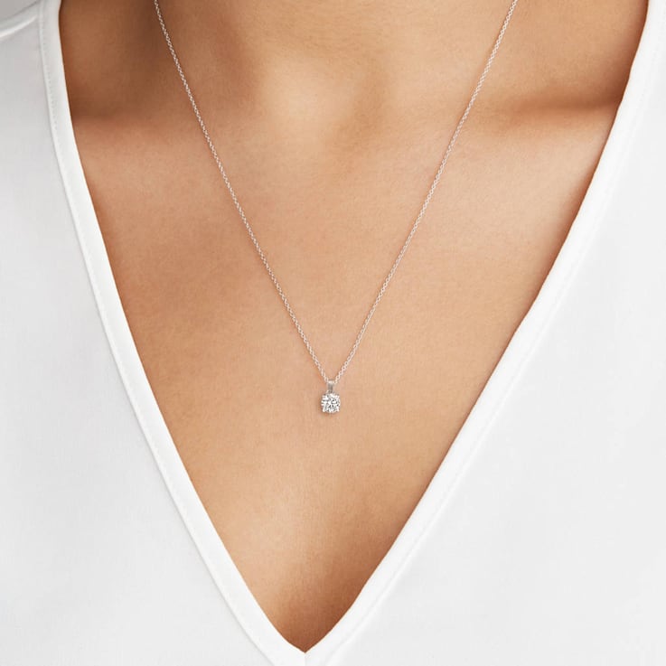 1.5 Ct 14K Rose Gold IGI Certified Lab Grown Round Shape 4 Prong Diamond
Necklace Friendly Diamonds