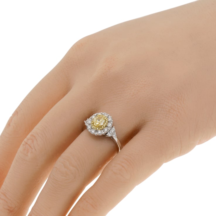 Gregg Ruth 18K White Gold Fancy Yellow and White Diamond 1.32ctw