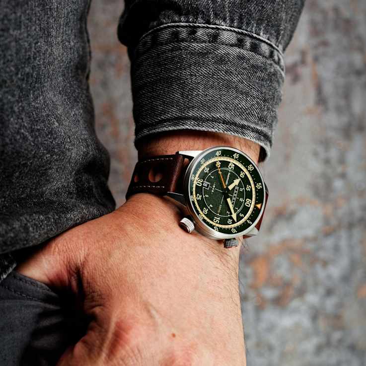 Cadola Rally Timer Green Dial White Bezel Brown Stainless Steel Band
Automatic Watch