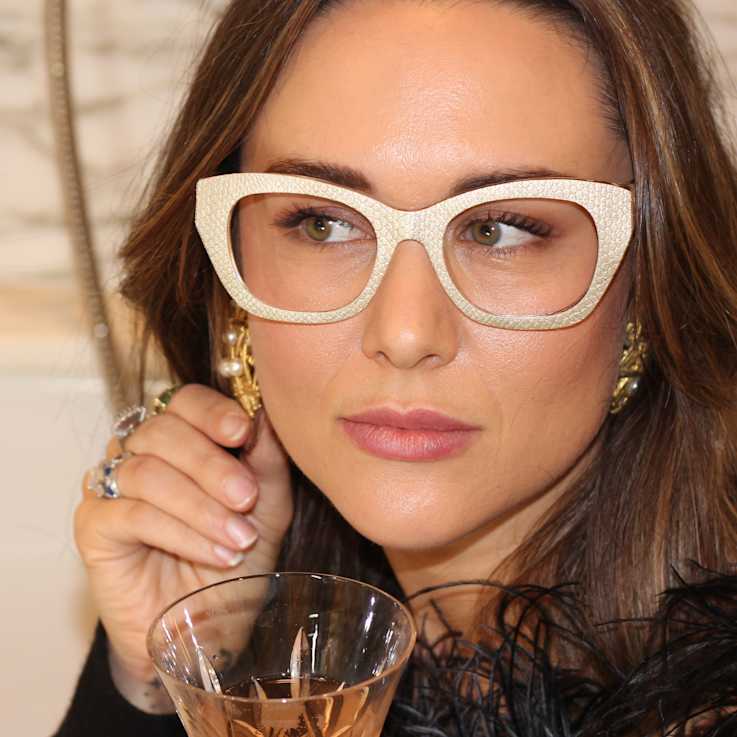 Champagne Glow Weslyn Reader and Eyewear Applique Set +1.25 strength