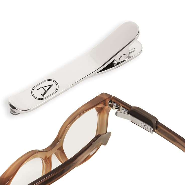 Altachè Stainless Steel Eyewear Clip