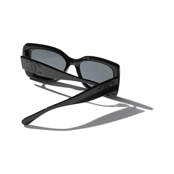 CHANEL ブラックミラー Chanel Heart Locket Mirror Logo Black sunglasses | eBay