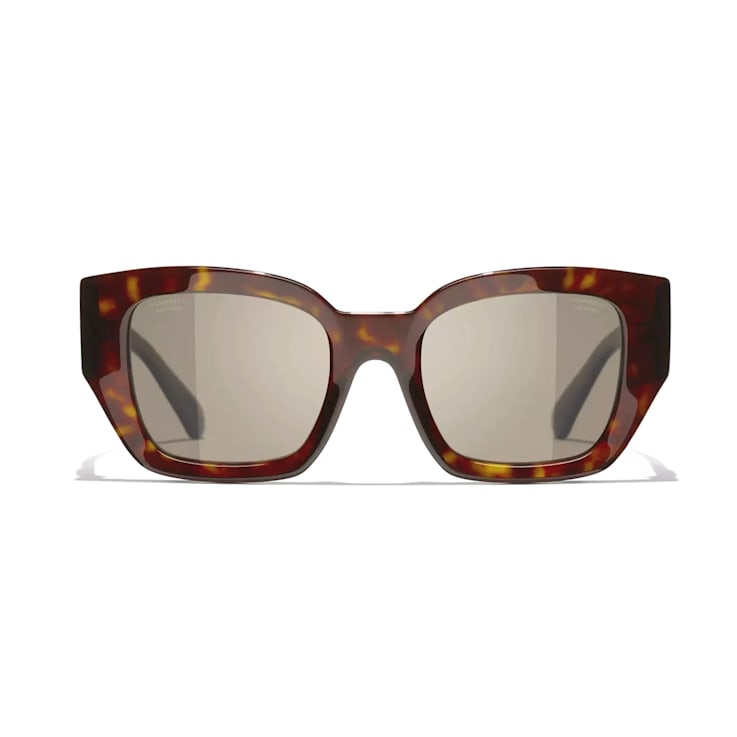Chanel Dark Brown Tortoise Frame with "CC" / Brown Polarized
Lens Sunglasses