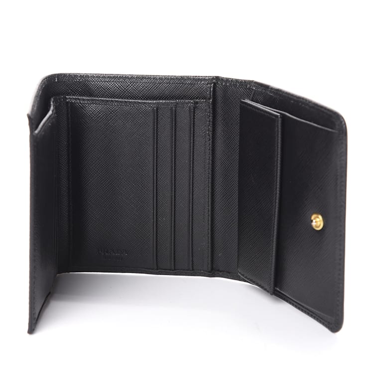 Prada Vitello Move Trifold Compact Wallet Black Leather Logo Plaque 19JQGA