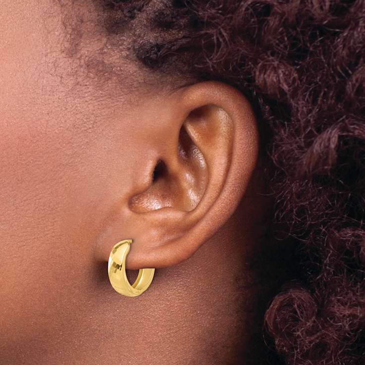 14k Yellow Gold 5/8" Polished and Diamond-Cut Huggie Hoop Earrings