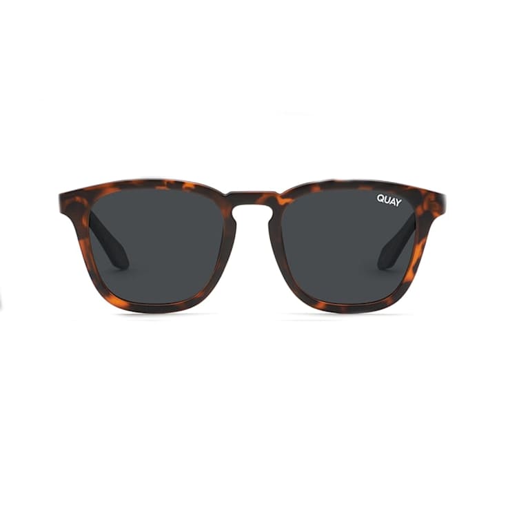 Quay Walk On Black Tortoise Round Frame / Smoke Lenses Sunglasses