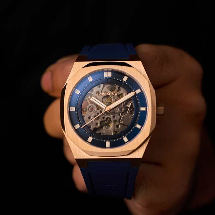 Thomas Earnshaw Discovery Drake Skeleton Blue Dial Blue Stainless Steel
Band Automatic Watch