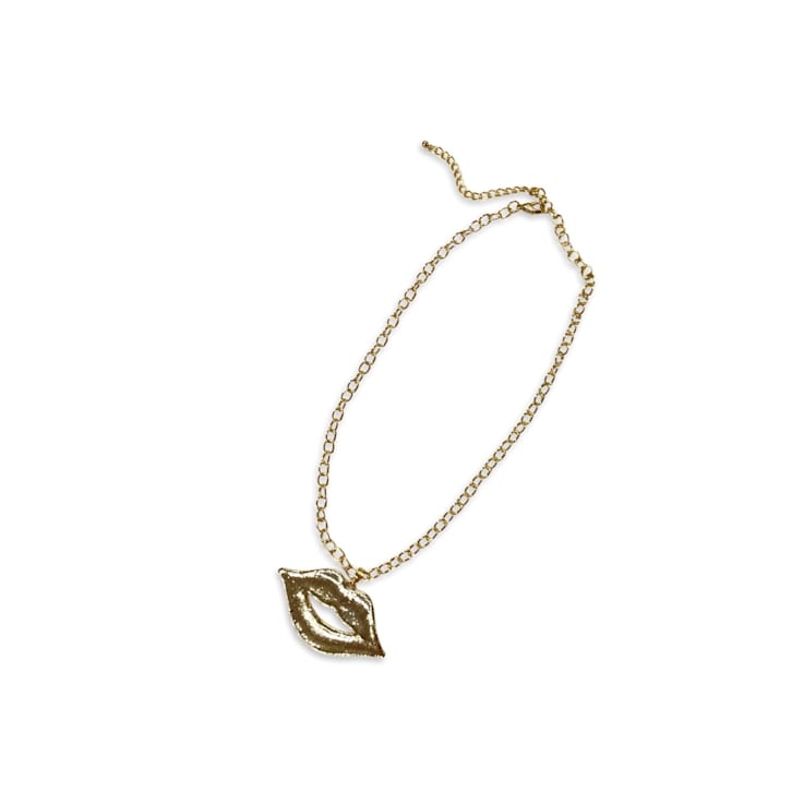Red Lip with Crystal Pendant Necklace