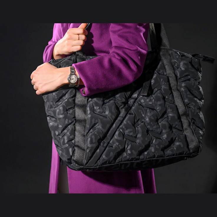 GO Dash Dot Weekender Handbag in Cheetah Black