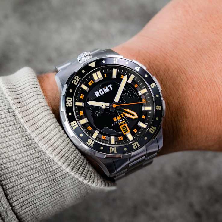 RGMT Globemaster GMT Yellow Dial White Bezel White Stainless Steel Band
Automatic Watch