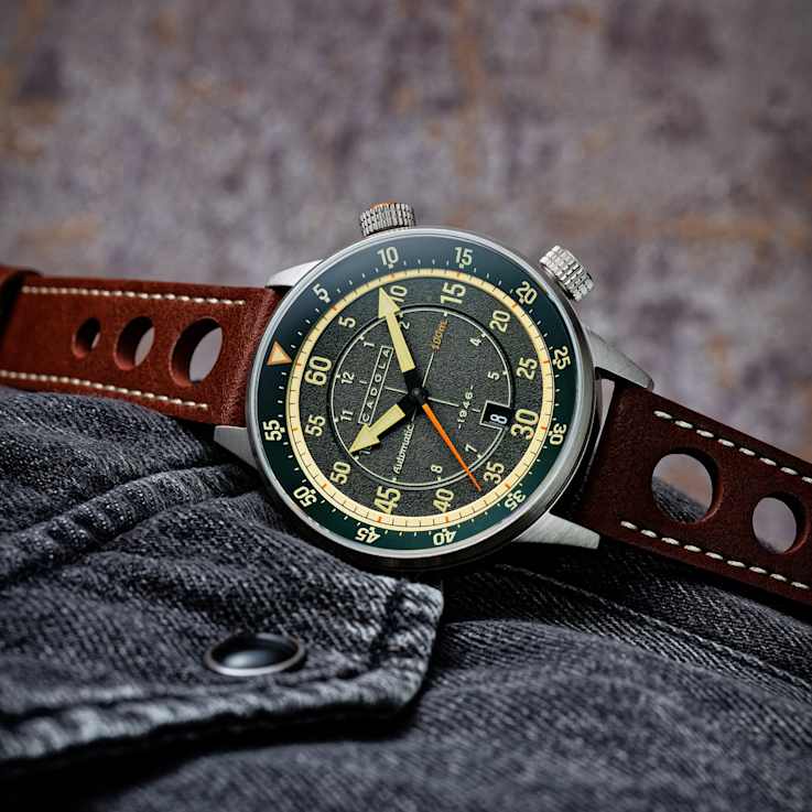 Cadola Rally Timer Green Dial White Bezel Brown Stainless Steel Band
Automatic Watch