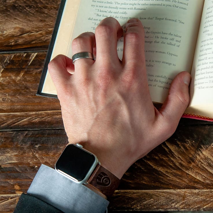 Gametime MLB Milwaukee Brewers Brown Leather Apple Watch Band (42/44mm
M/L). Watch not included.