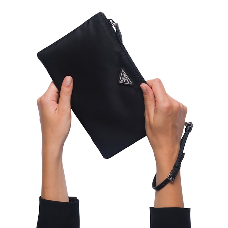 クラッチバッグ Prada Black nylon clutch Prada Black Nylon Gem Clutch. Condition: 2. 13