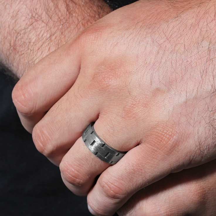 Robert Alton Men's Brick Pattern 8mm Band Ring In Tungsten