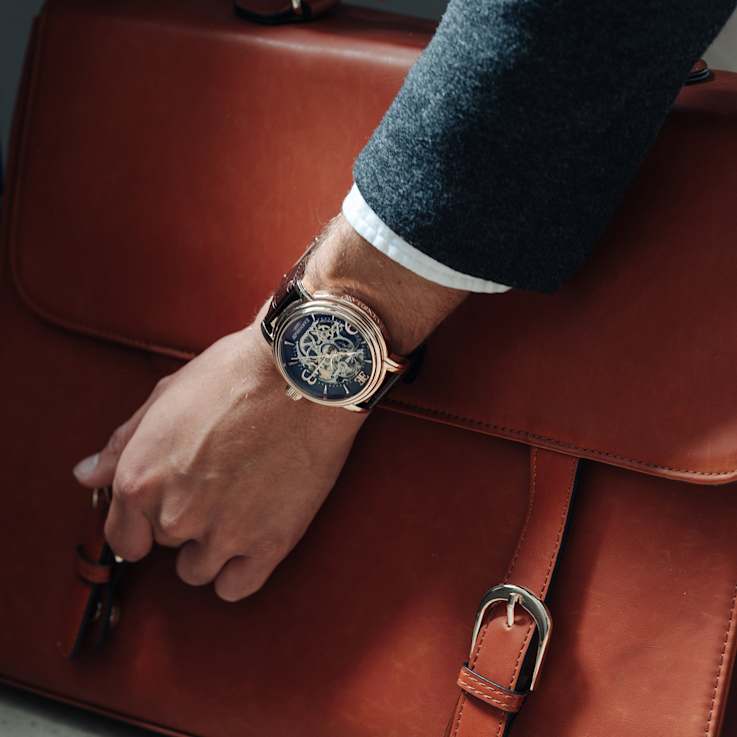 Thomas Earnshaw Longcase Automatic Brown Dial Brown Stainless Steel Band
Skeleton Watch