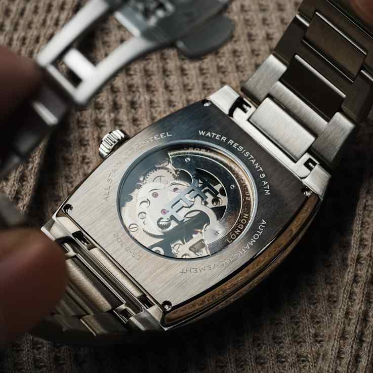 Thomas Earnshaw Heritage Wellington Skeleton Automatic