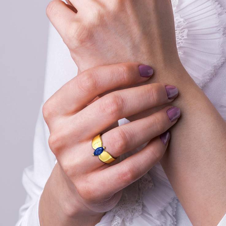 Blue Sapphire 10K Yellow Gold Ring 0.75ctw