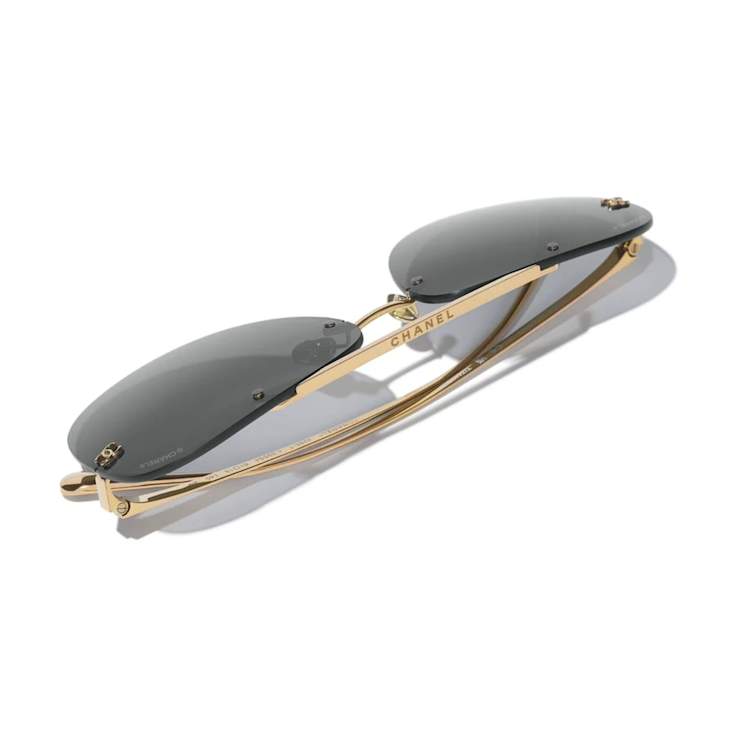 Chanel Gold Tone Aviator Frame / Gray Lenses Sunglasses