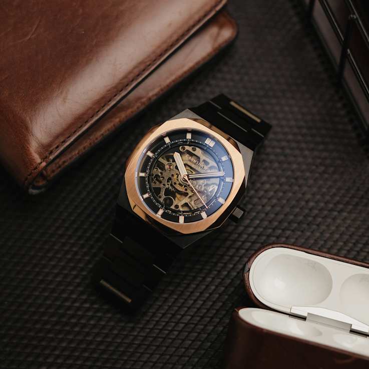 Thomas Earnshaw Discovery Drake Skeleton Automatic