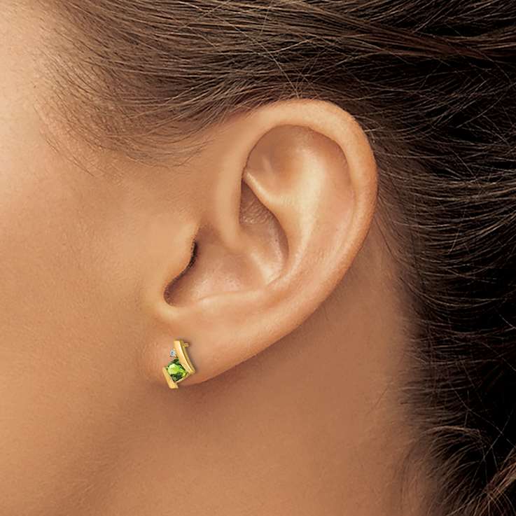 10k Yellow Gold 0.64ctw Cushion Peridot August Birthstone and Diamond
Stud Earrings