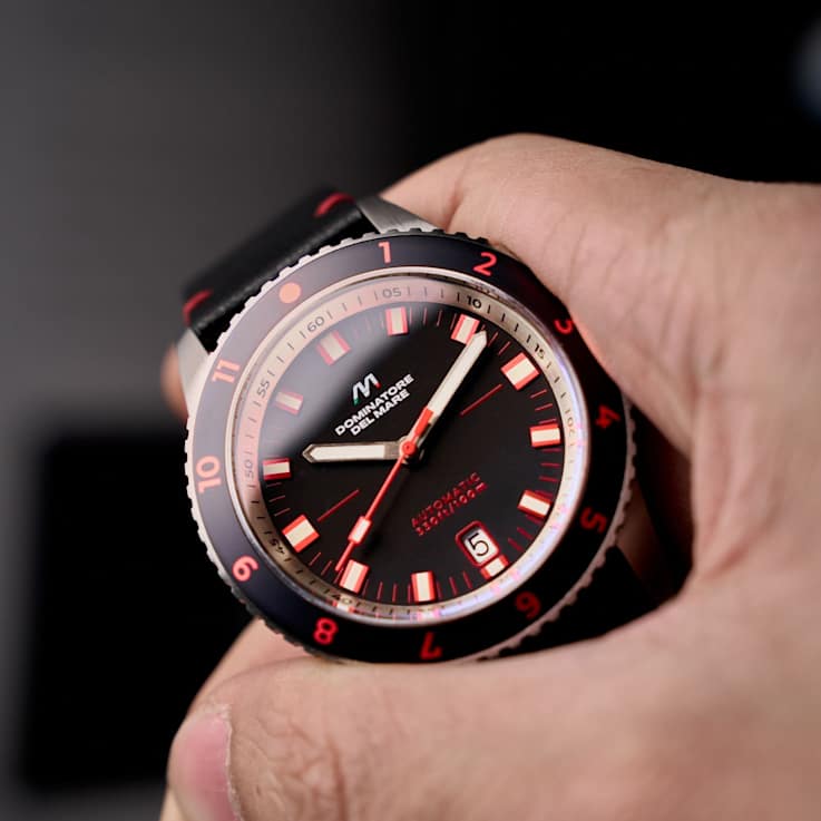 Dominatore Del Mare Tropea Black Dial Black Bezel Black Stainless Steel
Band Automatic Watch