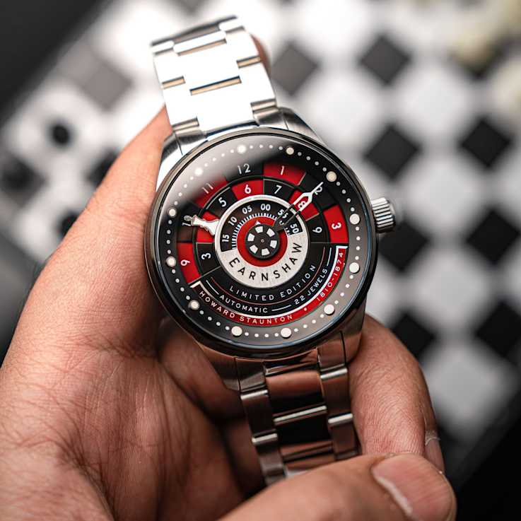 Thomas Earnshaw Staunton Chess Set Automatic Red Dial Stainless Steel
Band Limited Edition Watch
