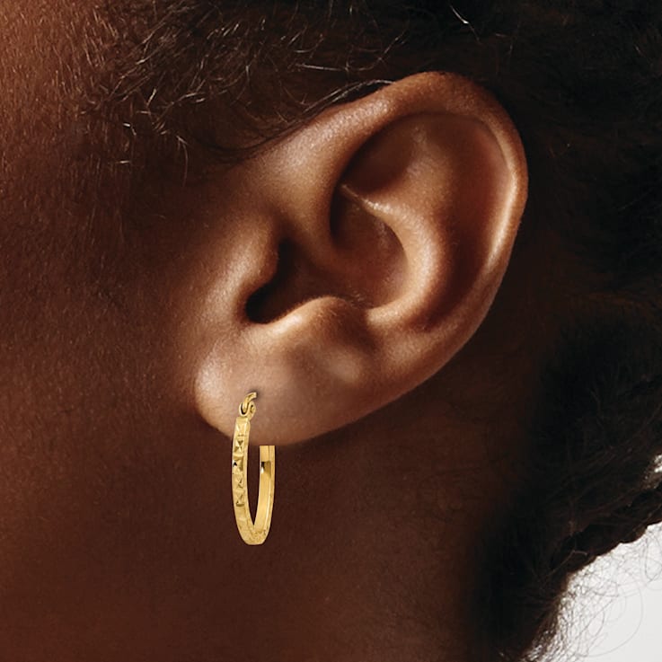 14k Yellow Gold Diamond-Cut 11/16" Oval Hoop Earrings