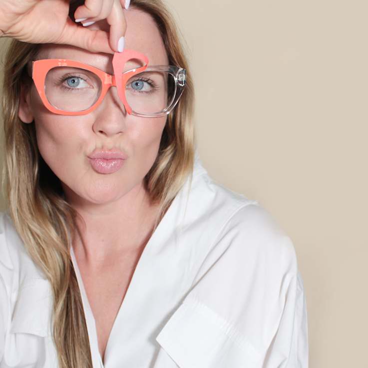 Peach Glamor Weslyn Reader and Eyewear Applique Set +2.50 Strength