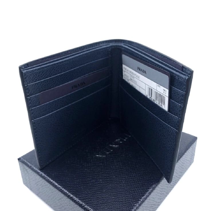 Prada vitello grain wallet top