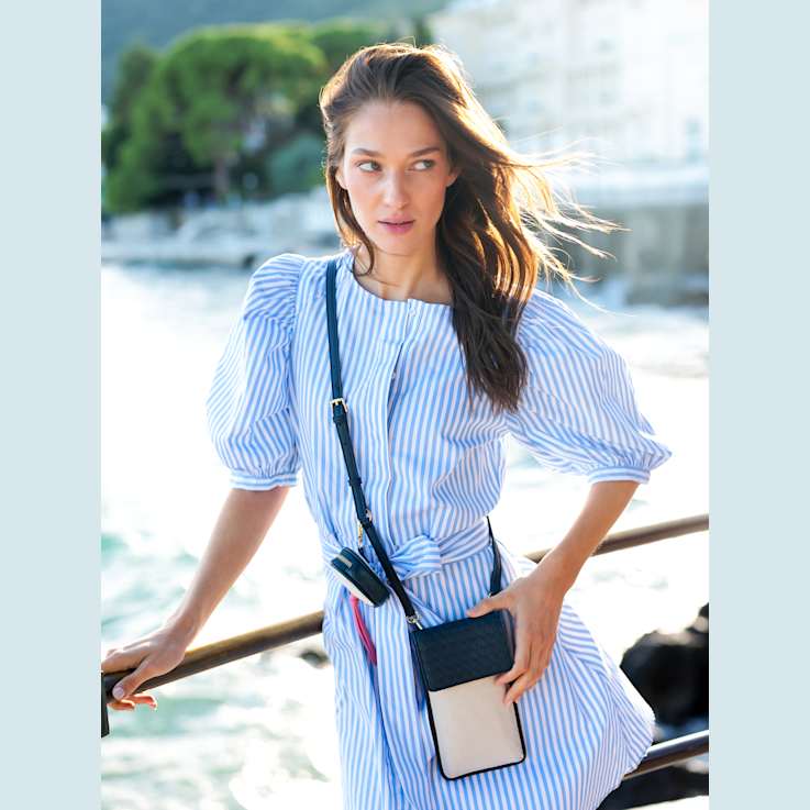 Shiraleah Frankie Phone Holder, Navy