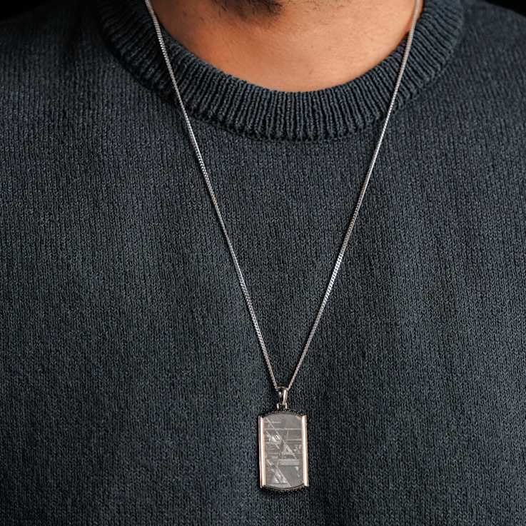Vezeto Dog Tag Cloudy Silver Meteorite