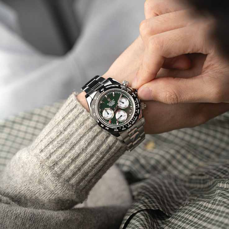 Duxot Accelero Green Dial Black Bezel White Stainless Steel Band
Chronograph Watch