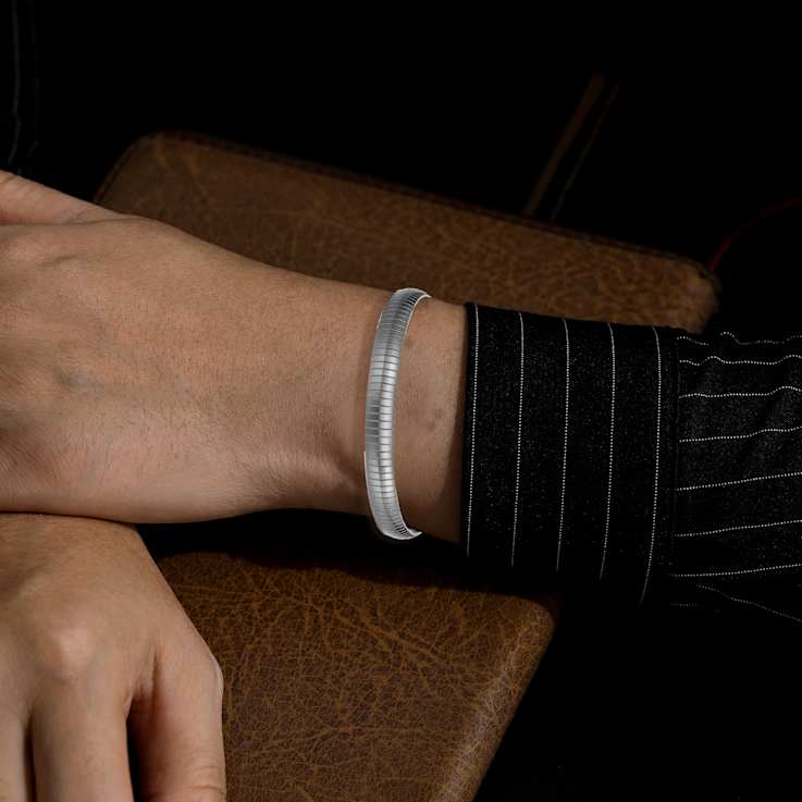 Sleek Link Chain Bracelet In Sterling Silver