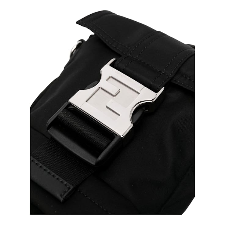 FENDI ナイロンバックパック 黒 ミニポーチ付き Amazon.com | FENDI Fendiness Black Nylon Buckle Mini