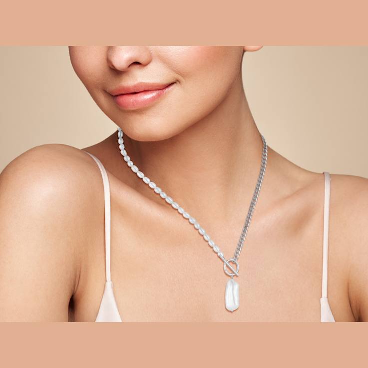 Cultured Freshwater Pearl Curb Chain Necklace in Sterling Silver