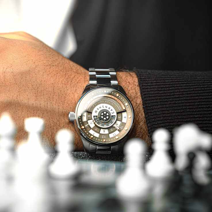 Thomas Earnshaw Staunton Chess Set Automatic Gray Dial Stainless Steel
Band Limited Edition Watch
