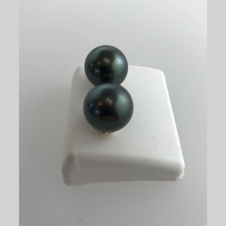 Exceptional 14.7mm AAA Round Midnight Blue Natural Color Tahitian
Cultured Pearl Stud Earrings