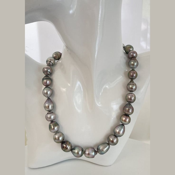 Natural Color Light Lavender with Sea Green Overtone 12-14mm Tahitian
Cultured Pearl Strand