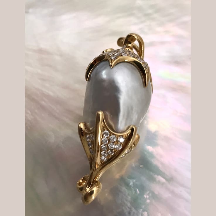 Lucky Fish 16mm Australian White South Sea Cultured Pearl Baroque
Pendant with Diamonds