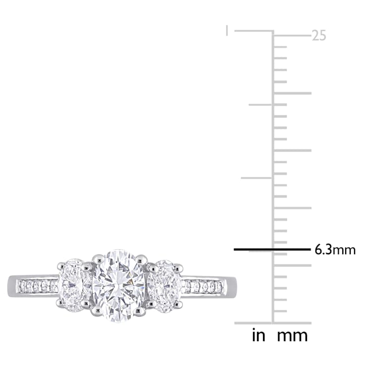 1 CT TW Diamond 3-Stone Engagement Ring in Platinum