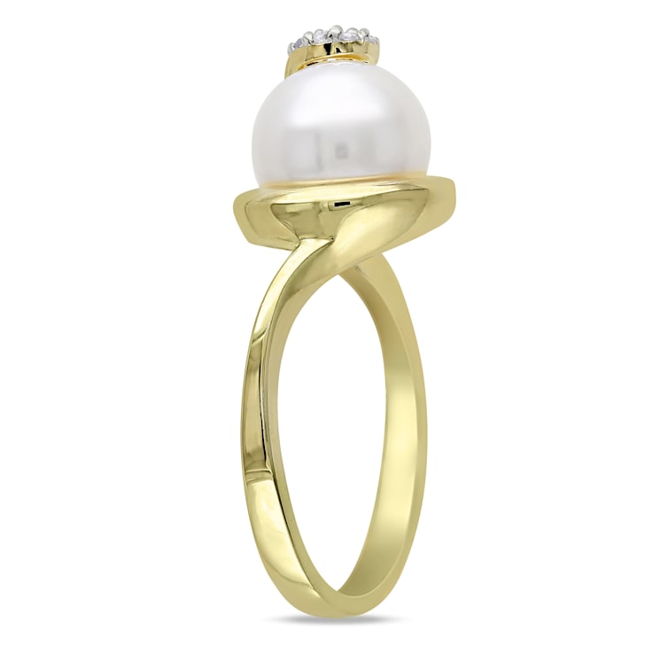 9-9.5MM Freshwater Cultured Pearl Ring with Diamonds in Yellow Plated
Sterling Silver