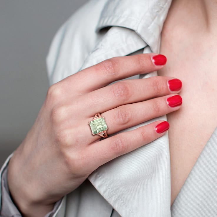 5 5/8 CT TGW Green Quartz and White Topaz Cocktail Ring in Rose Plated
Sterling Silver