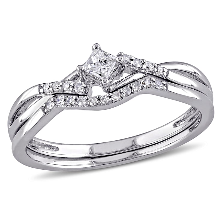 1/5 CT TW Princess Cut Diamond Crossover Bridal Set in Sterling Silver