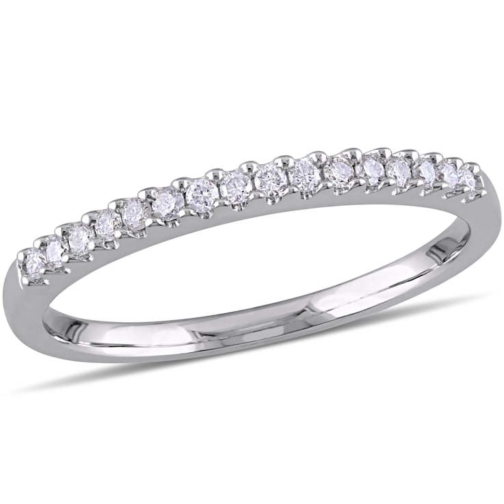 1/7 CT TW Diamond Anniversary Style Band Ring in Sterling Silver