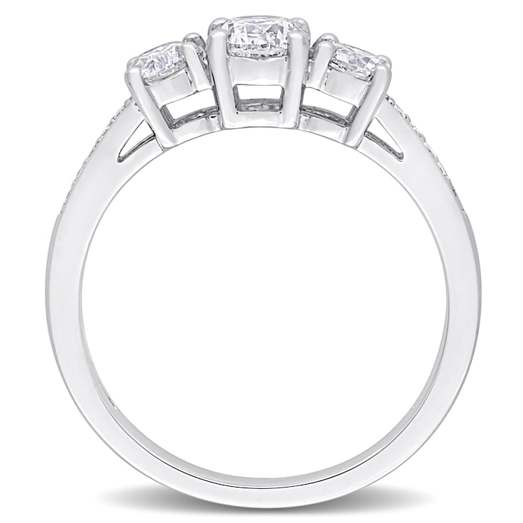 1 CT TW Diamond 3-Stone Engagement Ring in Platinum