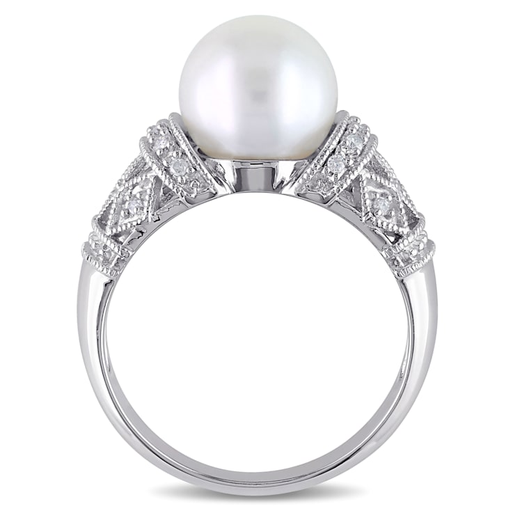 9-9.5MM Freshwater Cultured Pearl and 1/10 CT TW Diamond Ring in
Sterling Silver