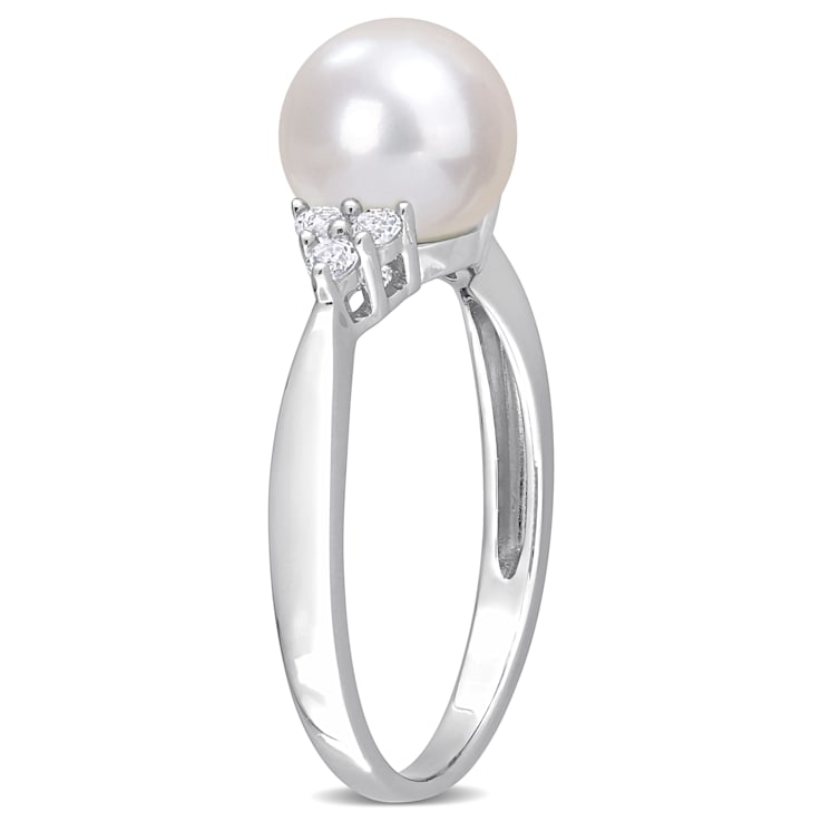 8-8.5MM Freshwater Cultured Pearl and 1/4 CT TGW White Topaz Ring in
Sterling Silver